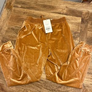 Fabletics Joggers the softest material ever 🤤